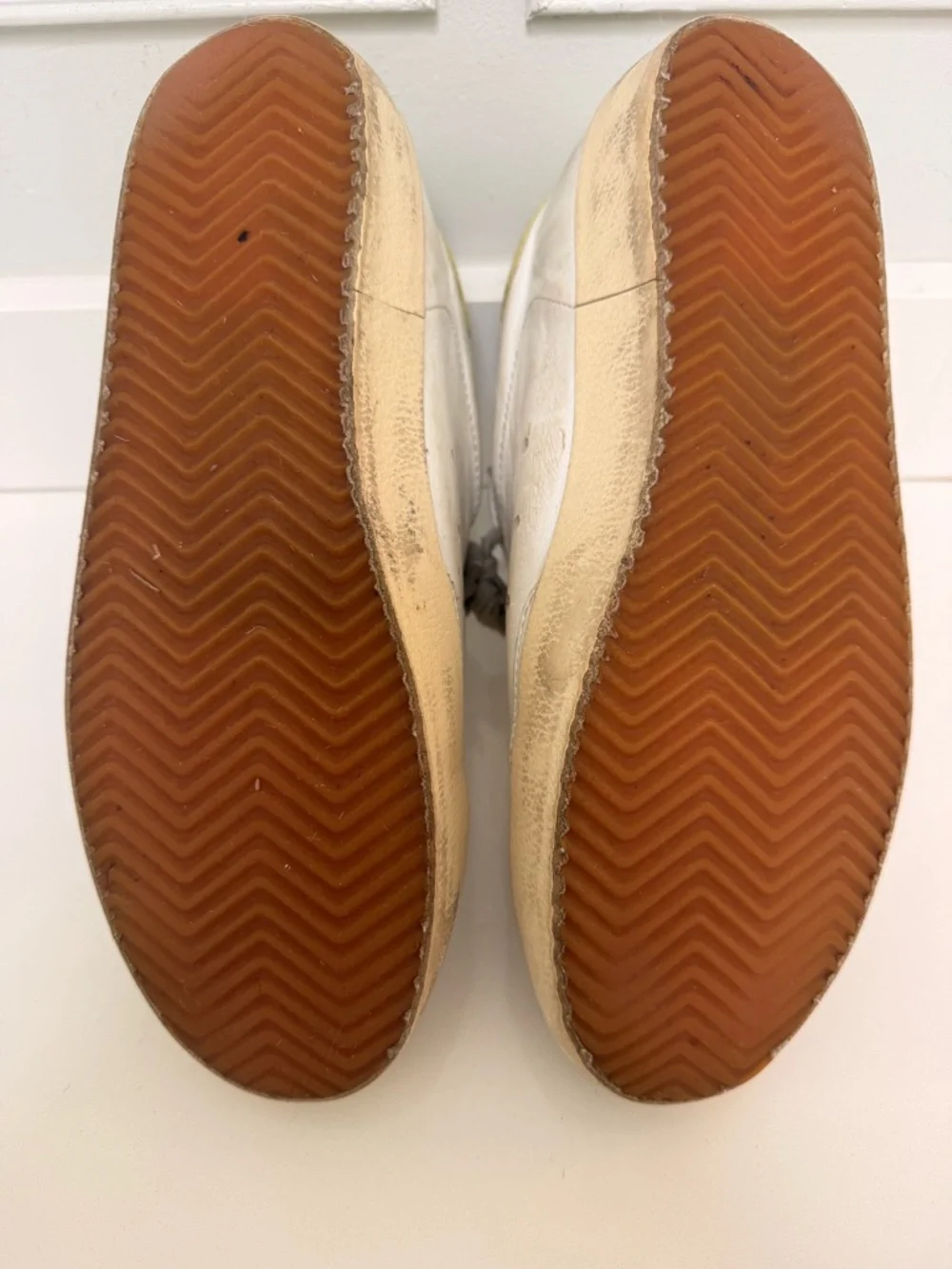 Golden Goose White Leather Sneakers with Neon Yellow Heel - Picture 5 of 6